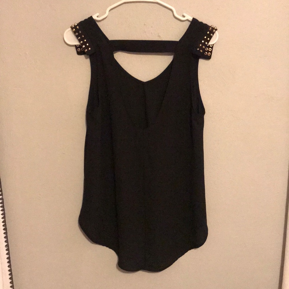 Lush Studded Tank - Picture 4 of 6